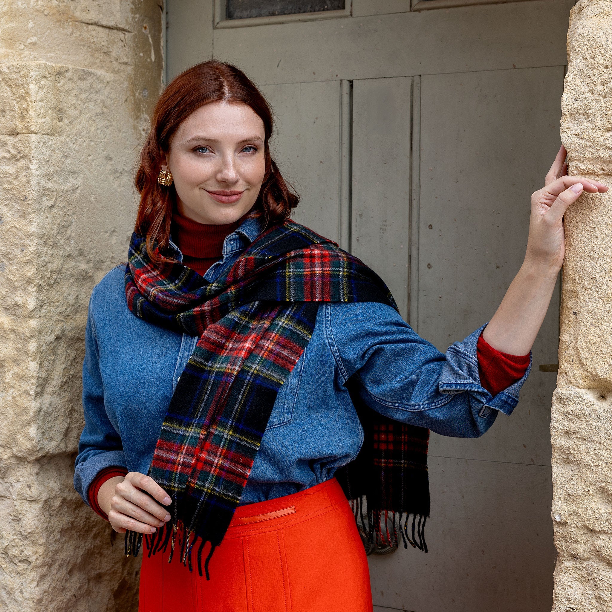 Heritage Extra-Large Check Cashmere Scarf with Tassels and Gift Box - Image 8
