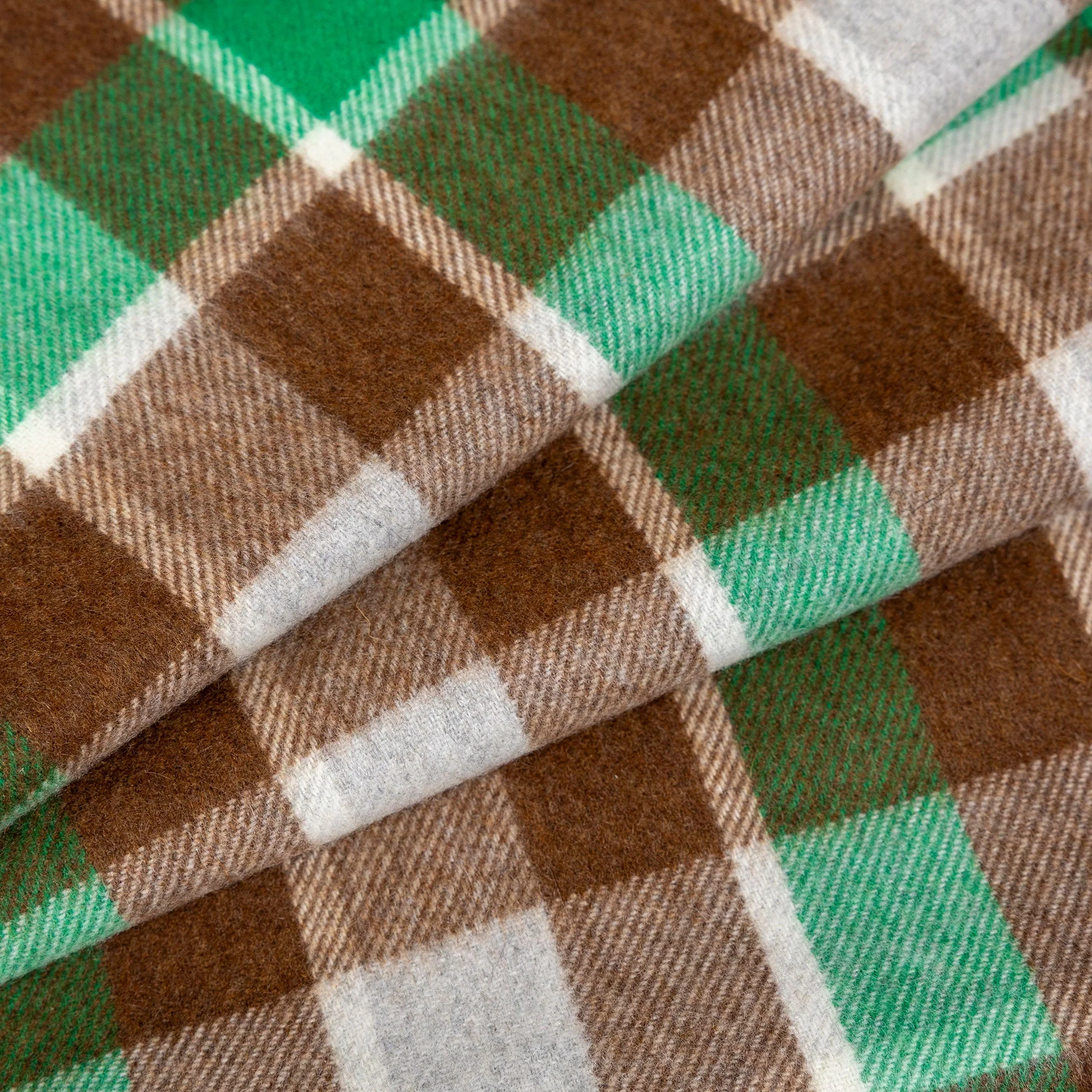 Heritage Large Check Cashmere Scarf with Tassels and Gift Box - Image 15