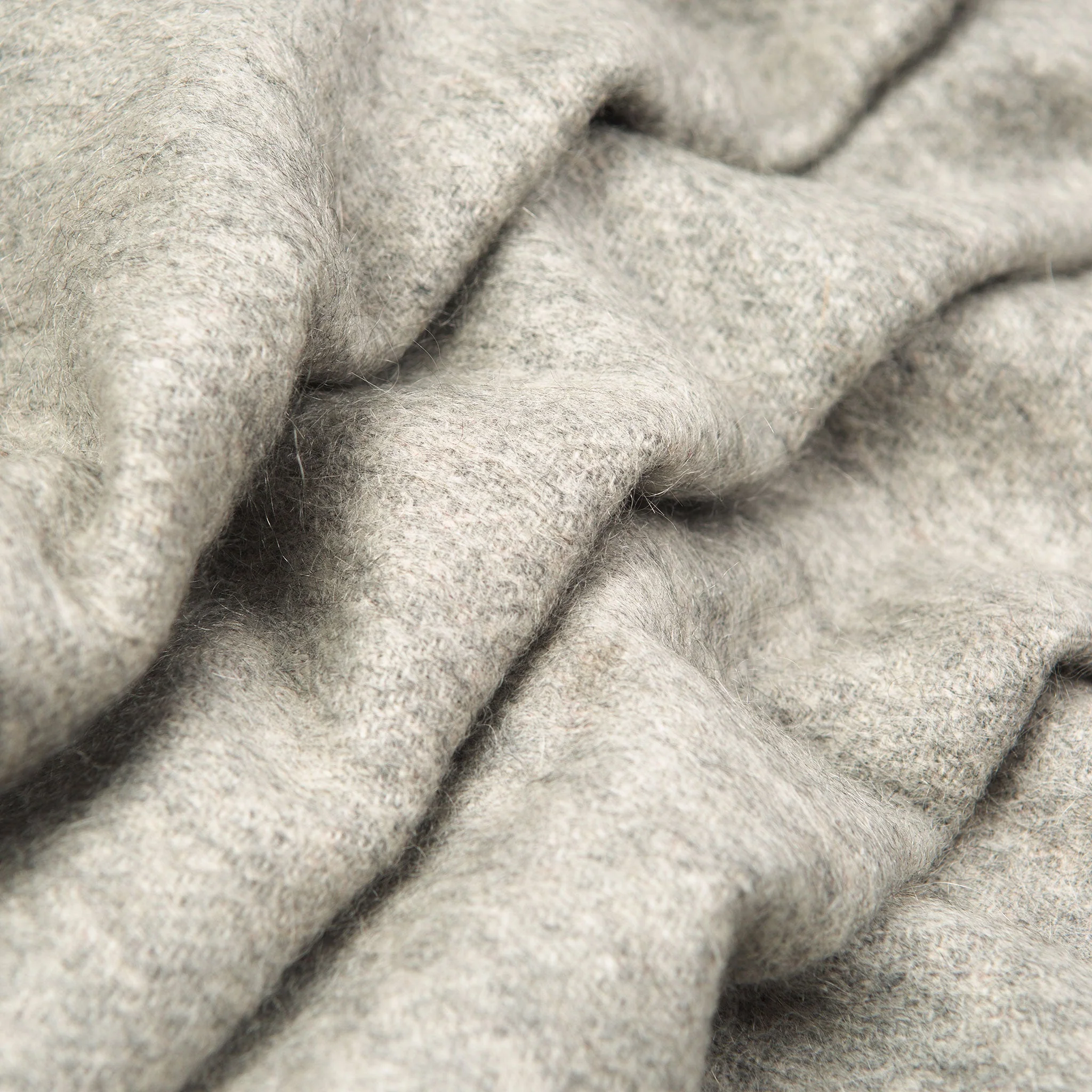 Heritage Large Plain Cashmere Scarf with Tassels and Gift Box - Image 3