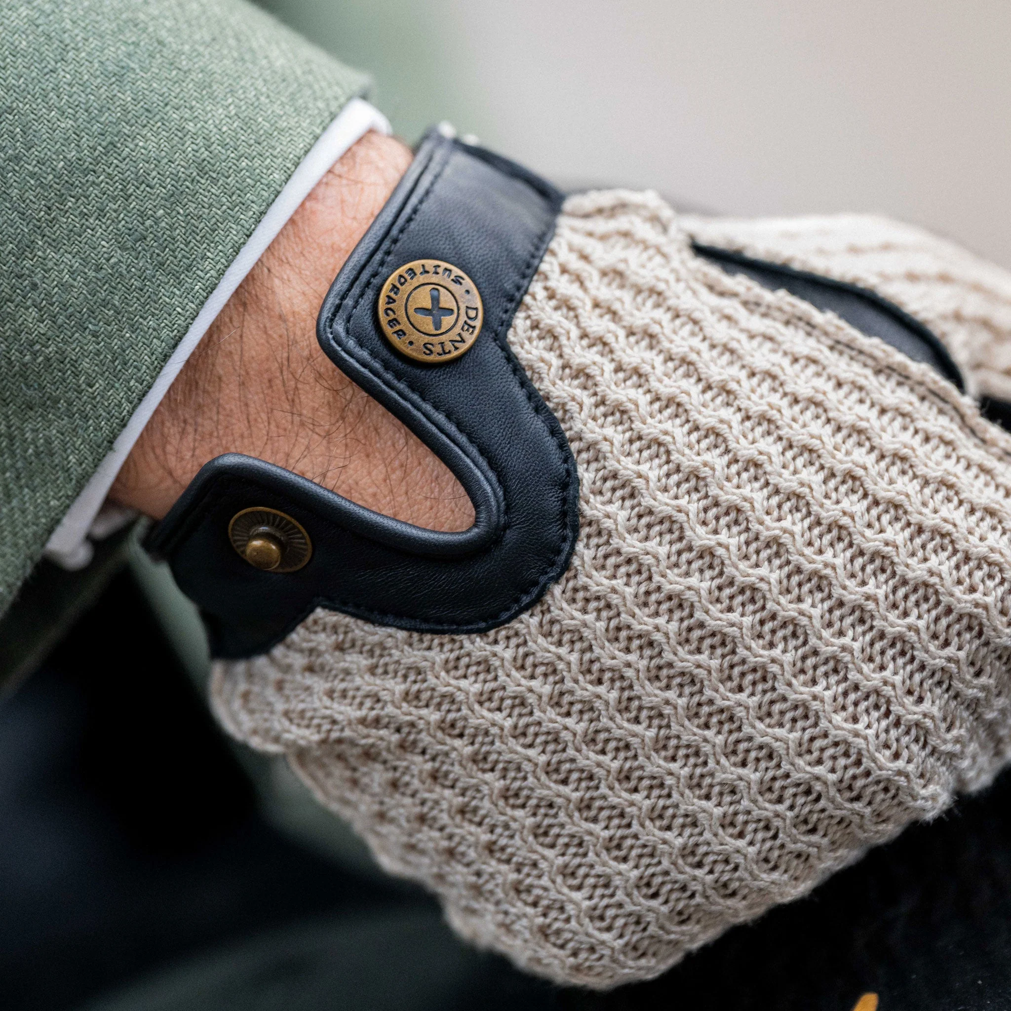 Men’s The Suited Racer Touchscreen Crochet-Back Leather Driving Gloves - Image 4
