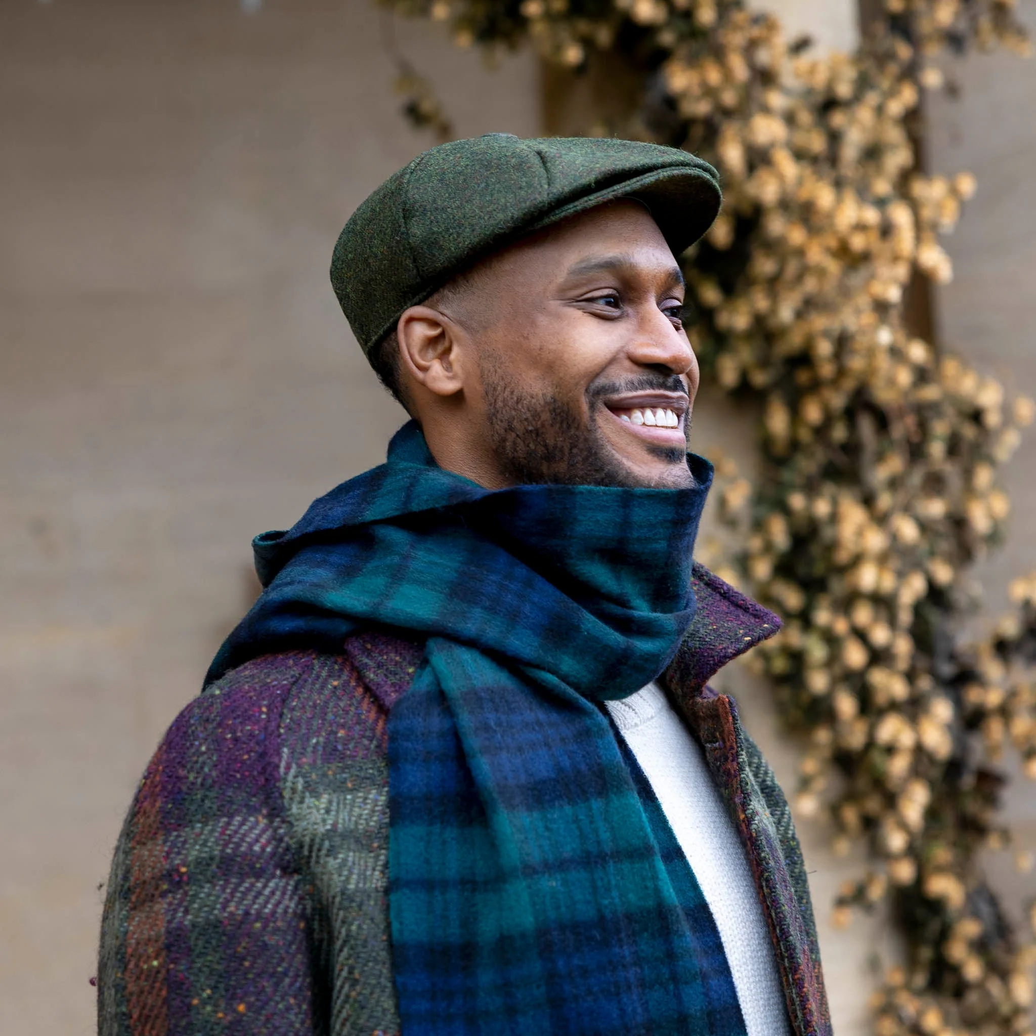 Men's Abraham Moon Plain Tweed Newsboy Cap - Image 3