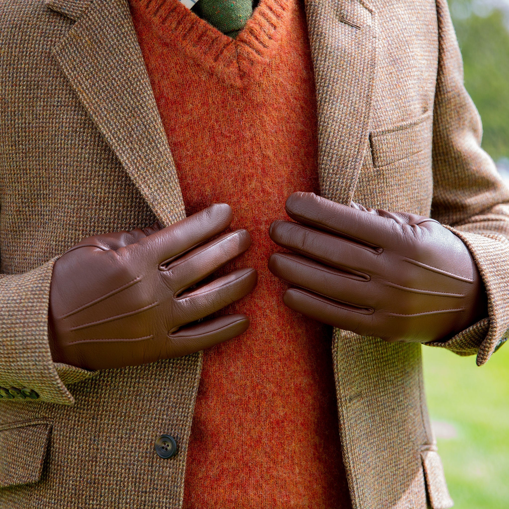 Men's Three-Point Cashmere-Lined Leather Gloves - Image 25