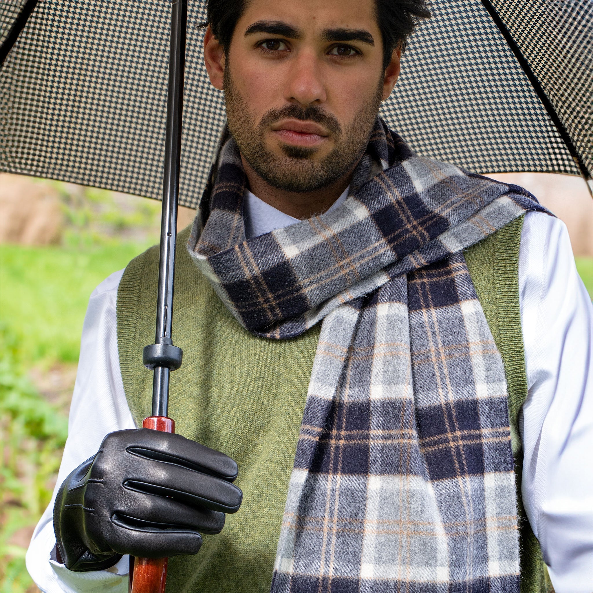 Heritage Tartan Check Cashmere Scarf with Tassels and Gift Box - Image 23