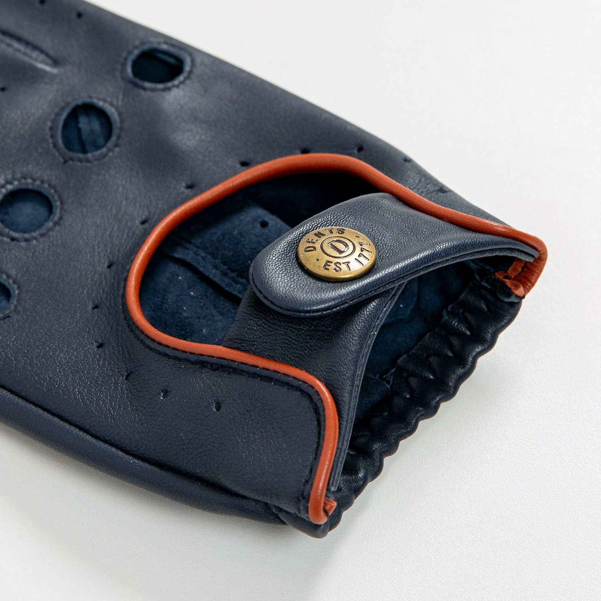 Men's Classic Leather Driving Gloves - Image 88