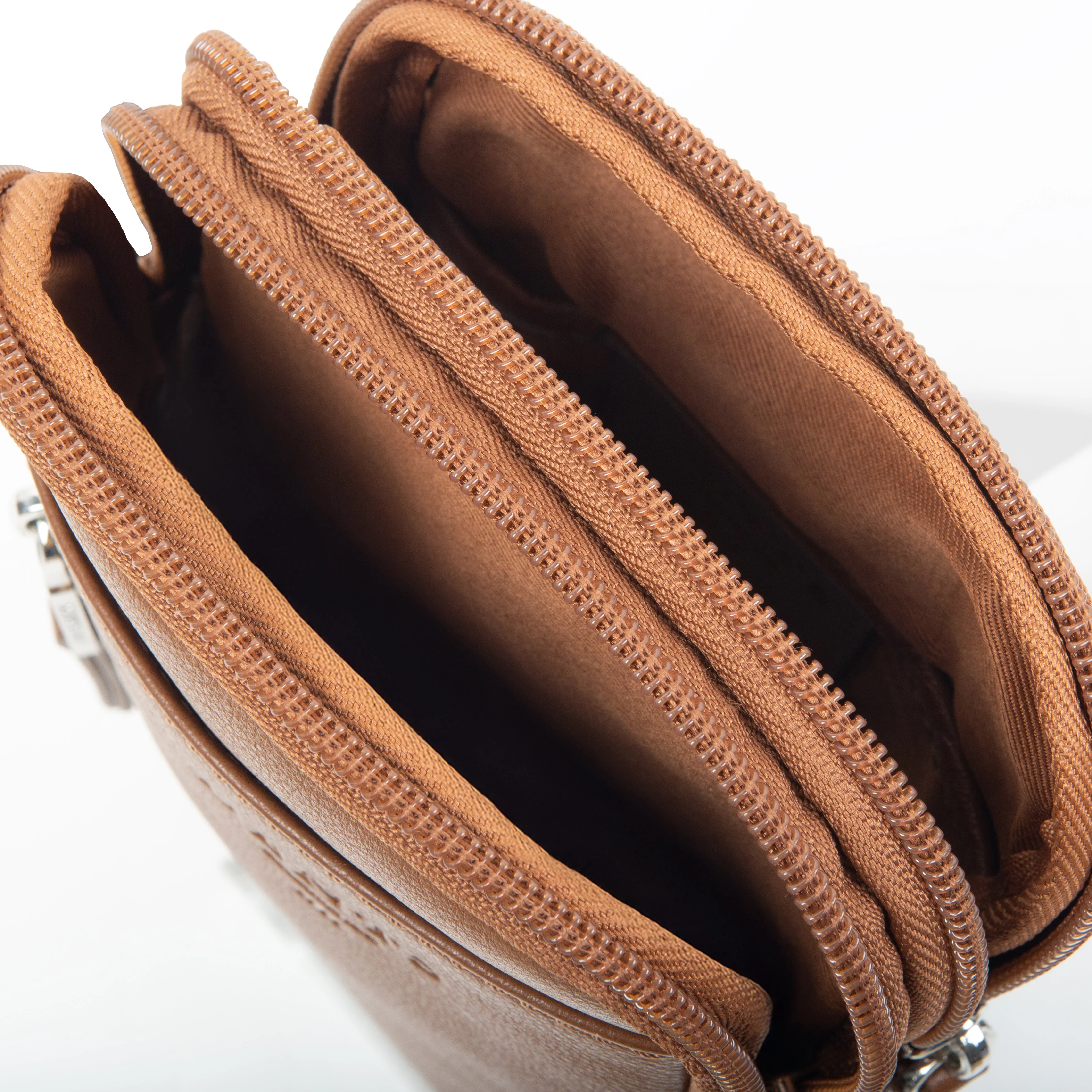 Men's Pebble Grain Leather Crossbody Phone Bag - Image 3