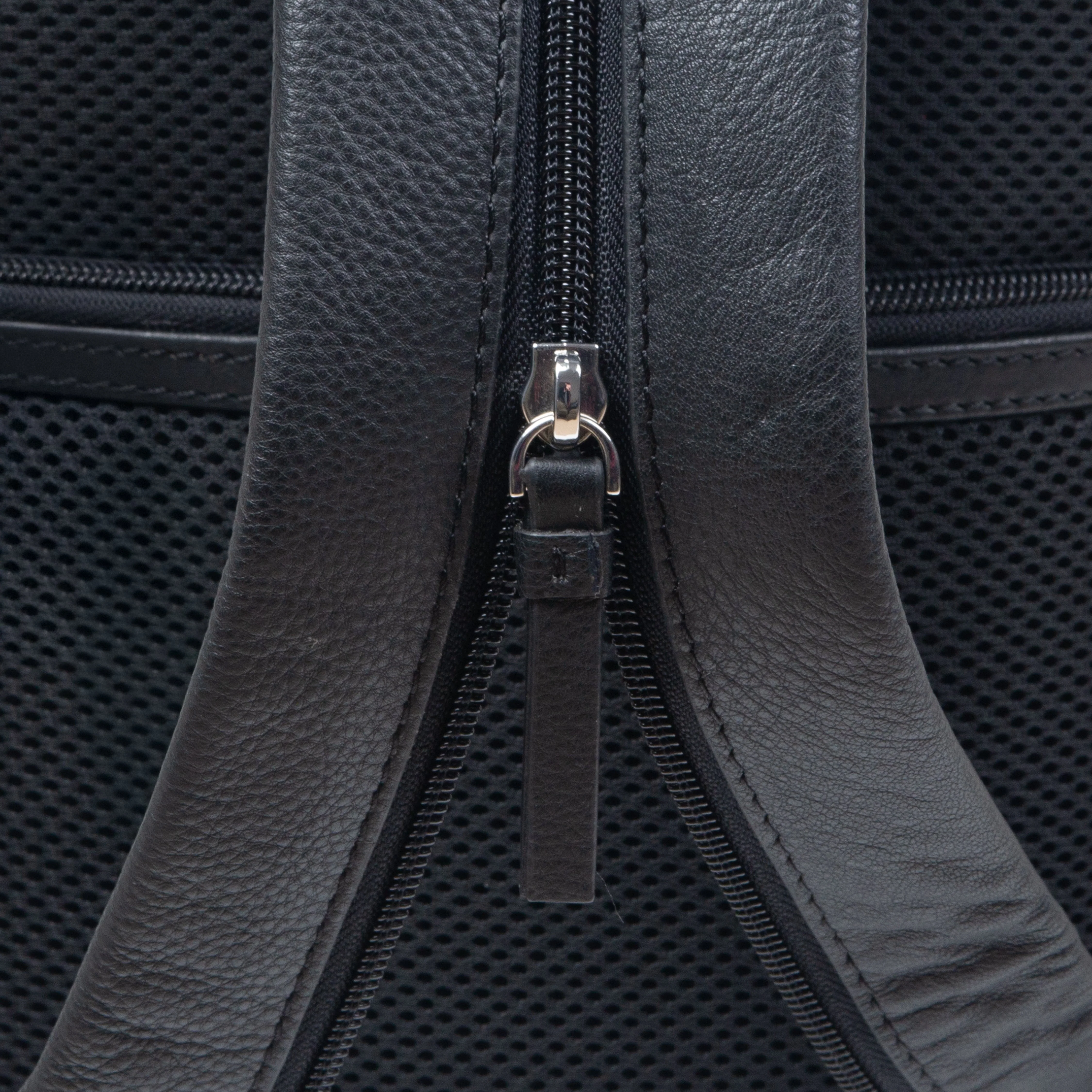 Men's Small Pebble Grain Leather Backpack - Image 17