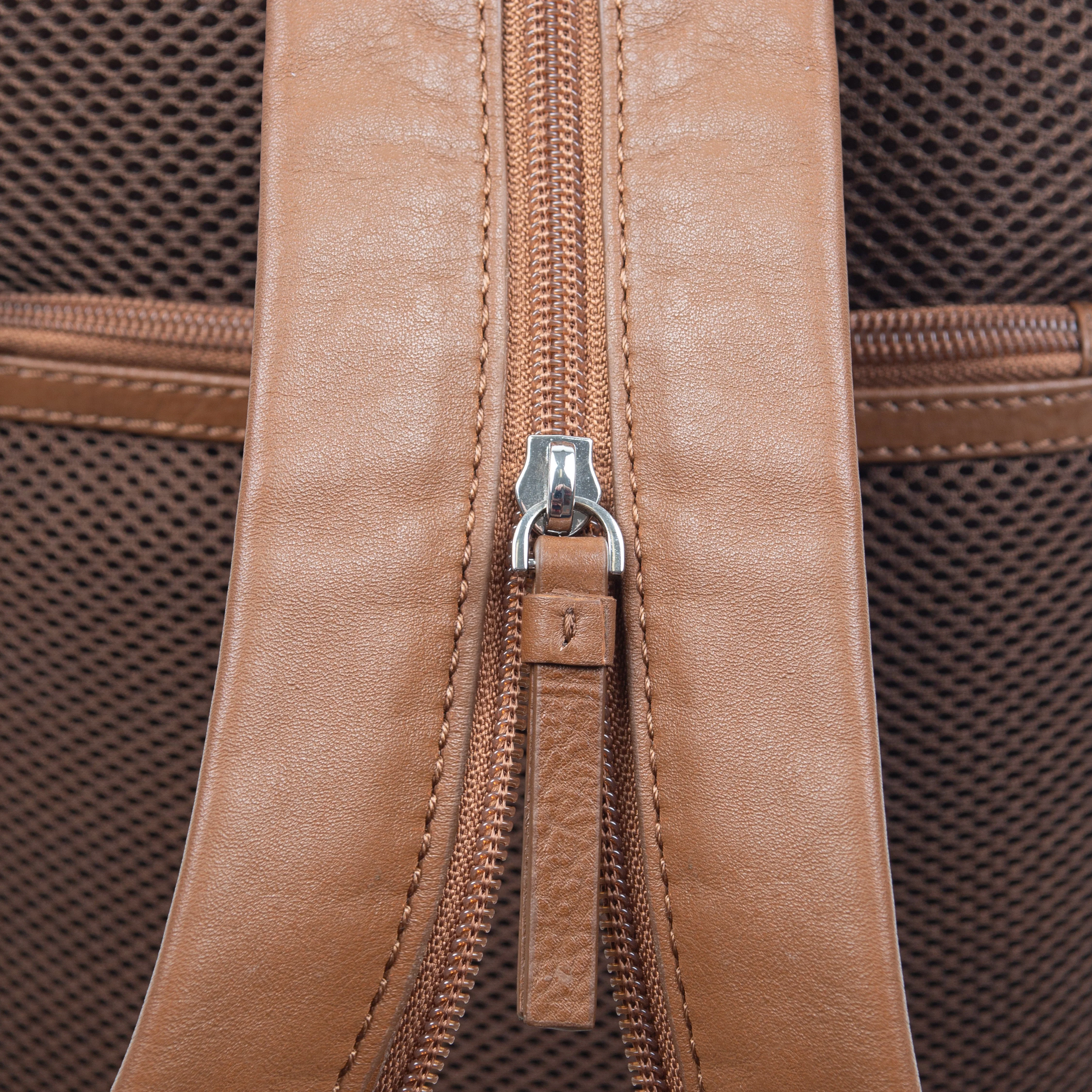 Men's Small Pebble Grain Leather Backpack - Image 9