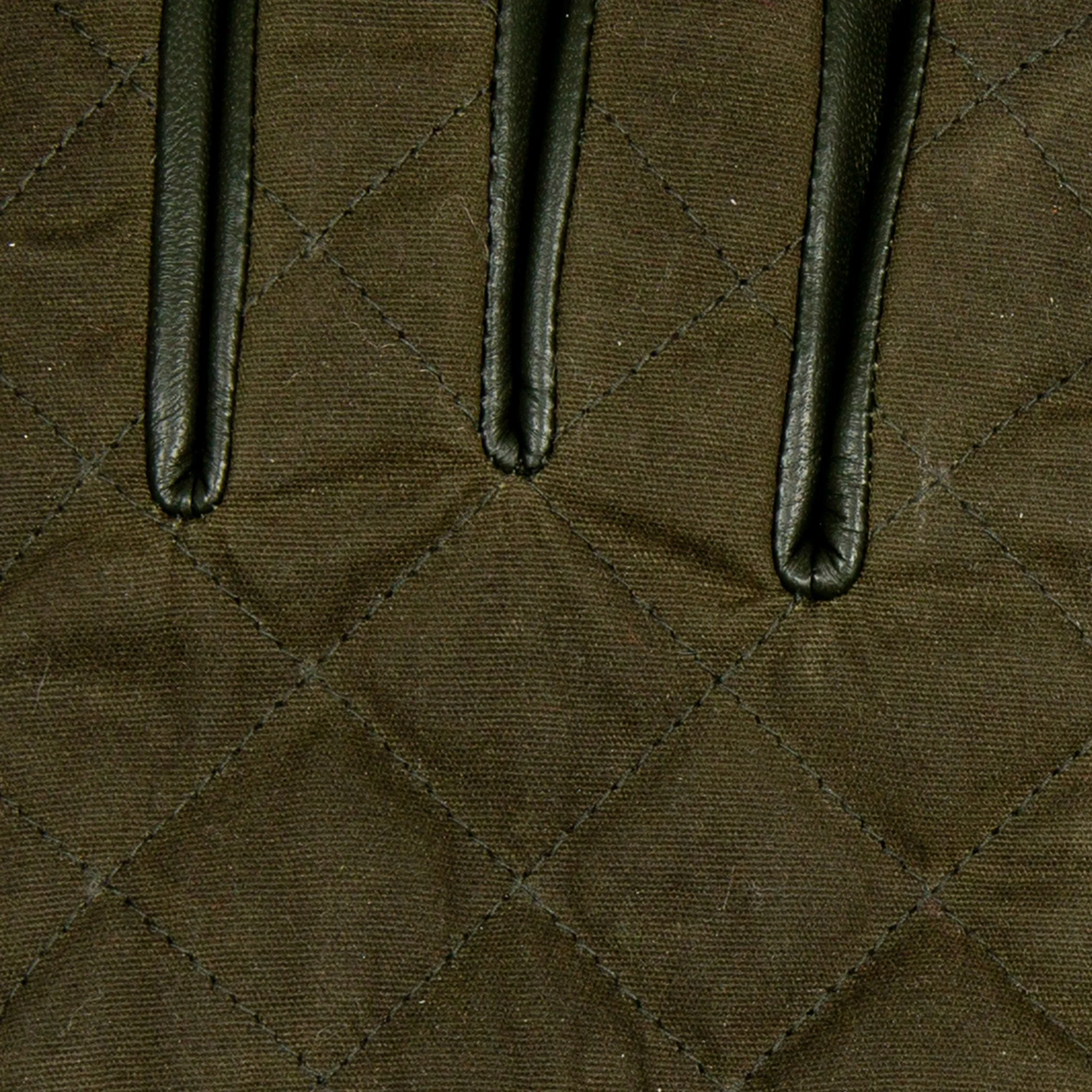 Men's Touchscreen Water-Resistant Fleece-Lined Leather Gloves with Waxed Cotton Quilting - Image 9