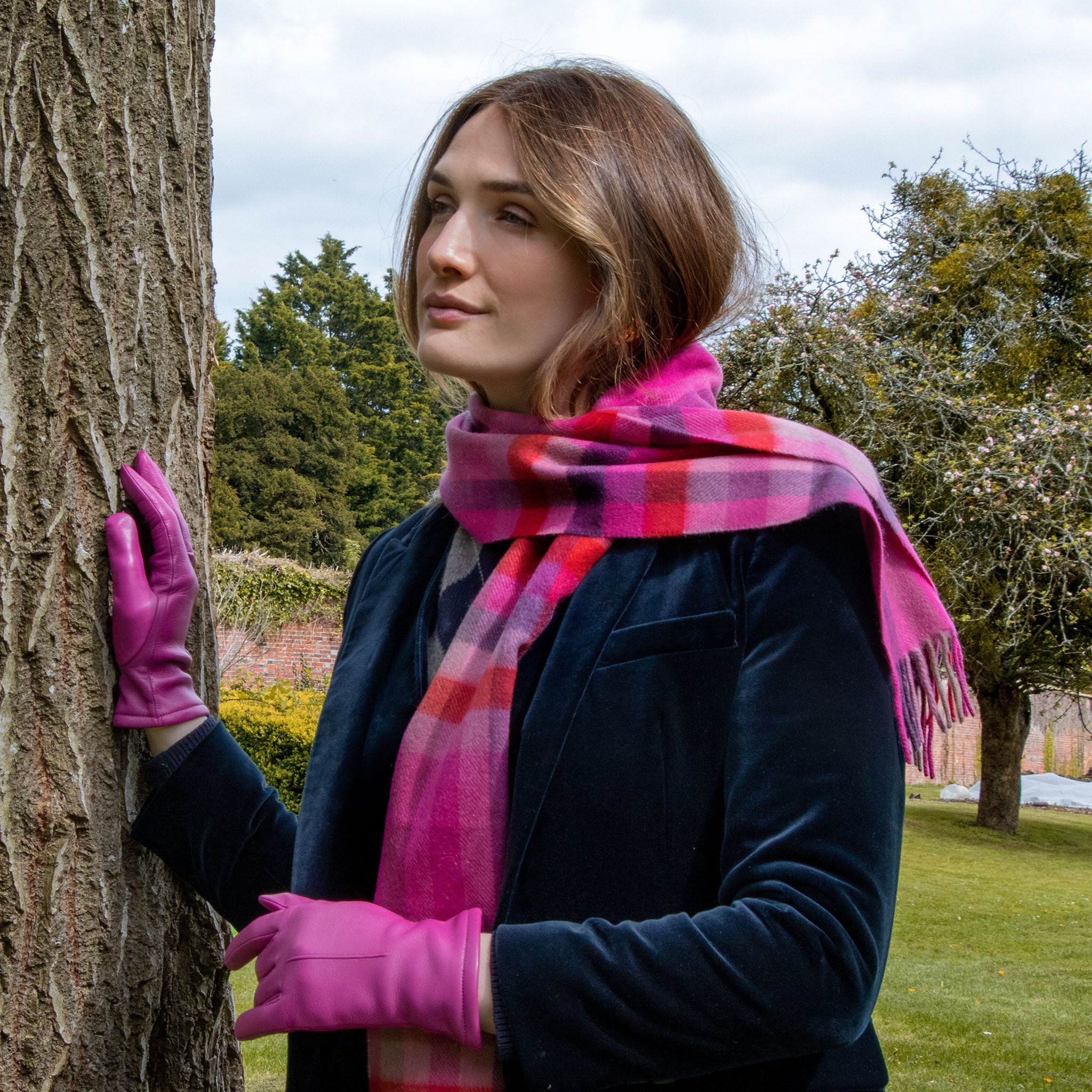 Heritage Plaid Check Cashmere Scarf with Tassels and Gift Box - Image 53