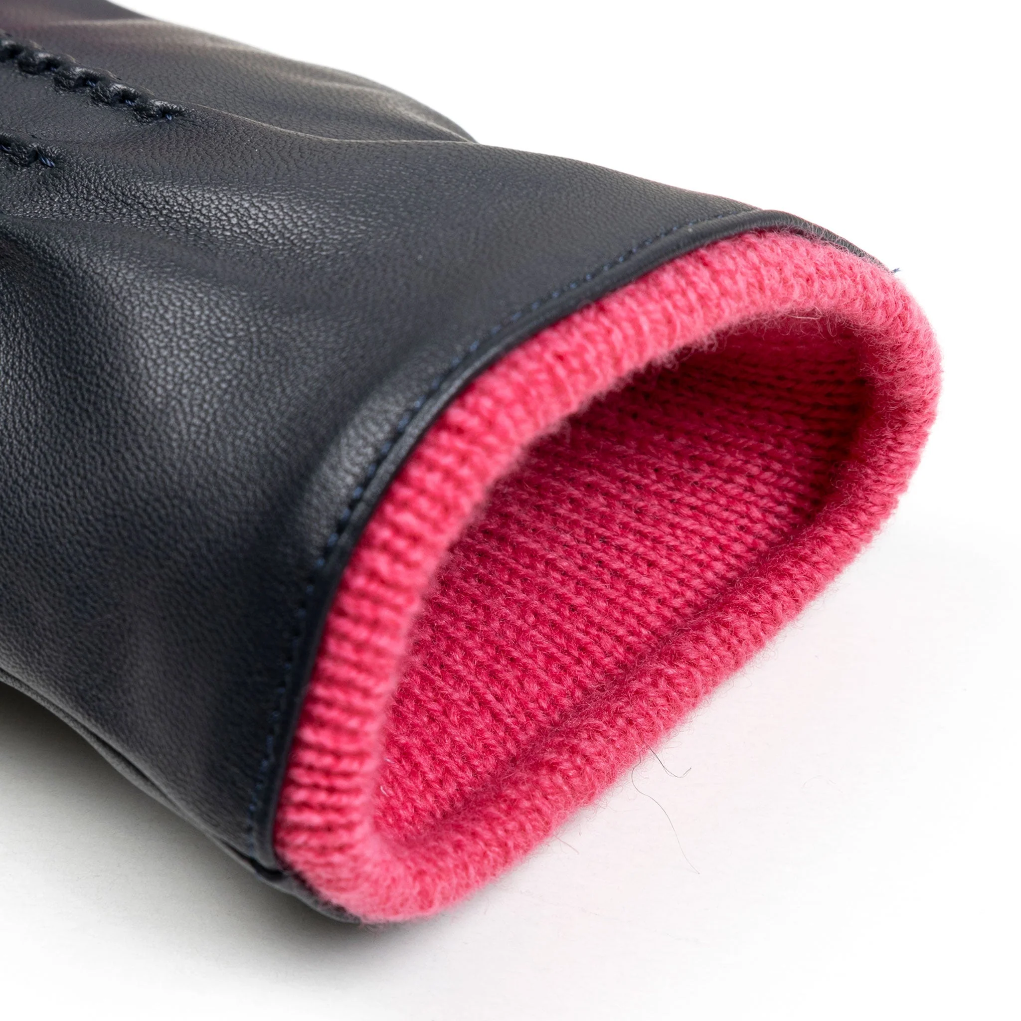 Women’s Heritage Touchscreen Handsewn Three-Point Wool-Lined Leather Gloves - Image 124