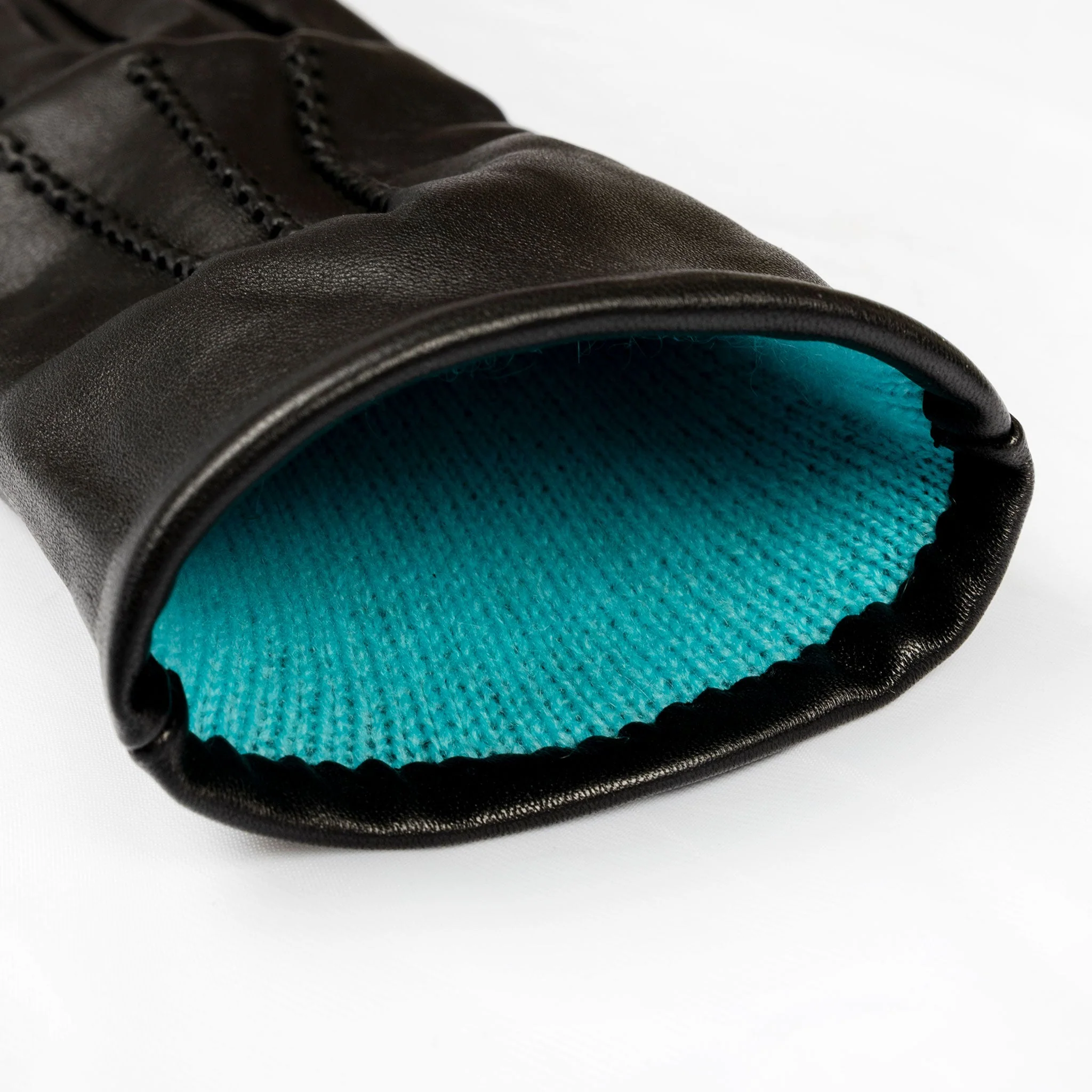 Women’s Heritage Touchscreen Three-Point Cashmere-Lined Leather Gloves - Image 29
