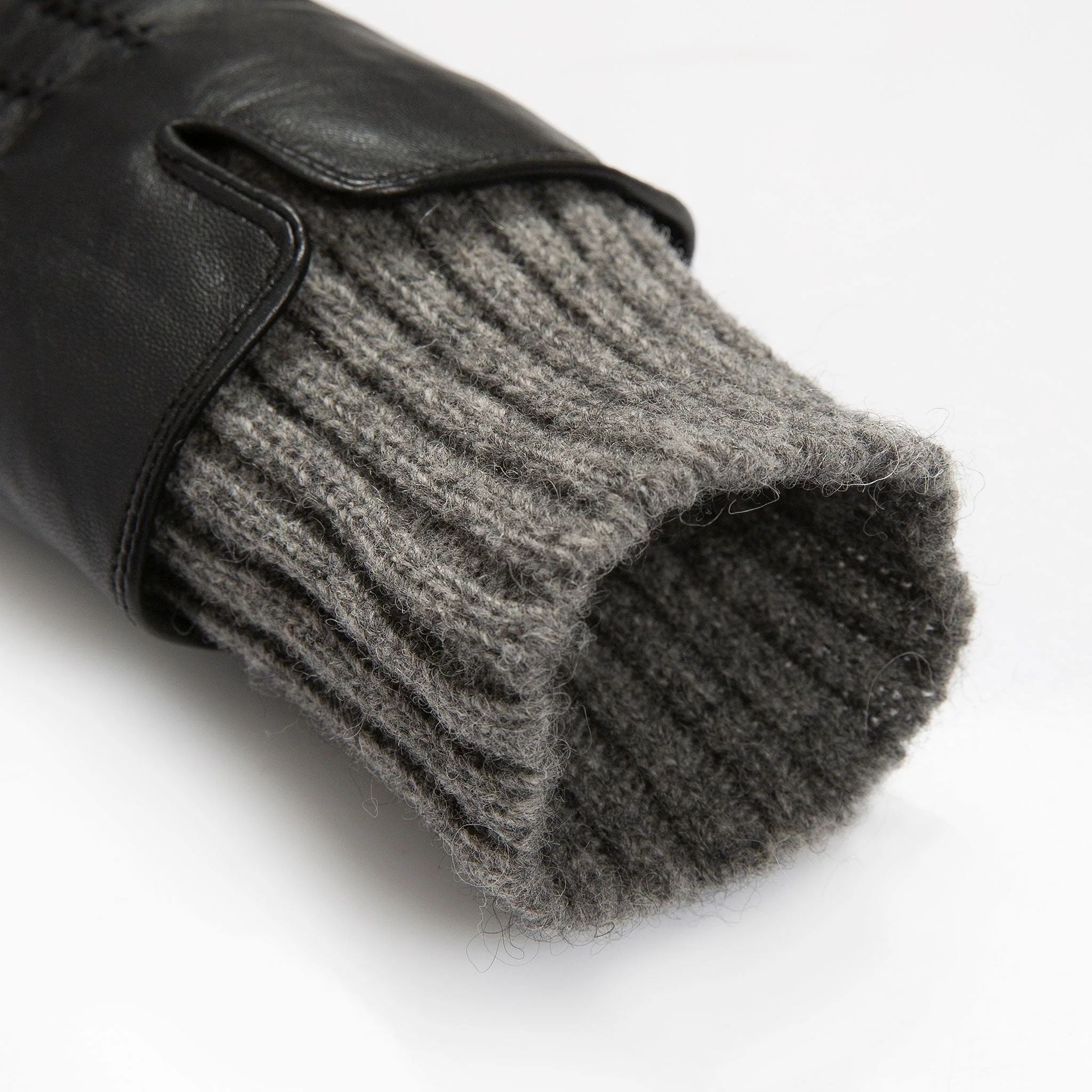 Women’s Three-Point Wool Blend-Lined Leather Gloves with Knitted Cuffs - Image 12