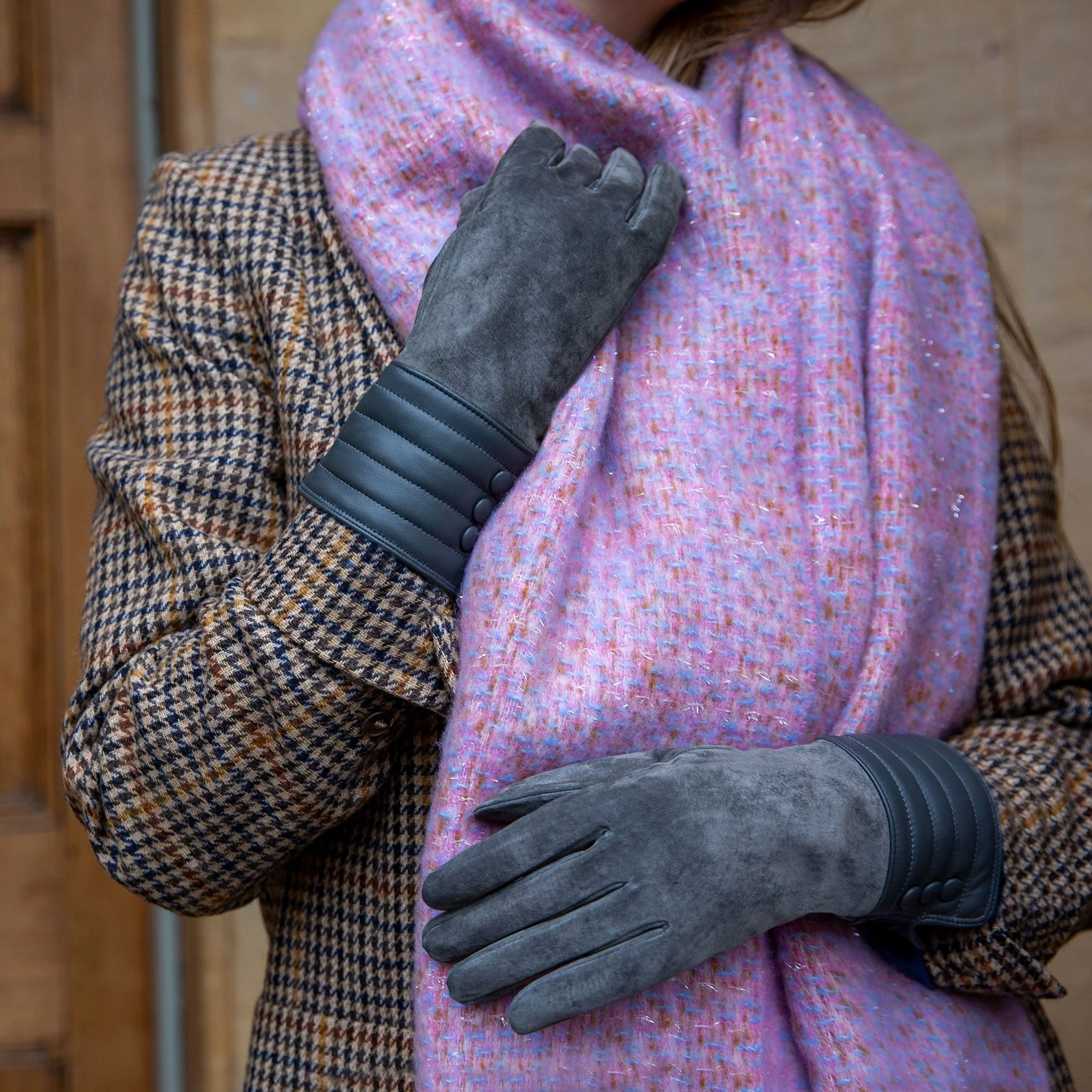 Women’s Touchscreen Water-Resistant Lined Suede Gloves with Leather Cuffs - Image 3