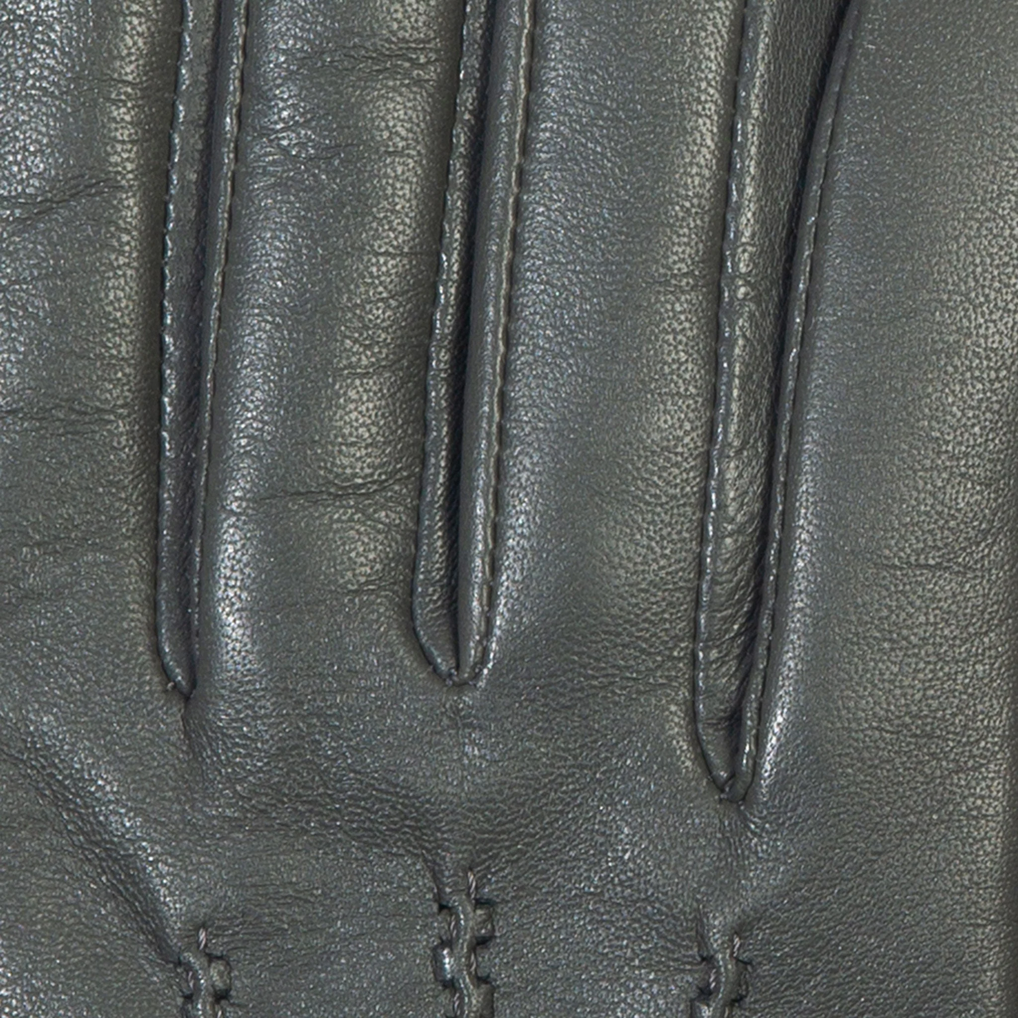 Women’s Three-Point Wool Blend-Lined Leather Gloves with Knitted Cuffs - Image 7