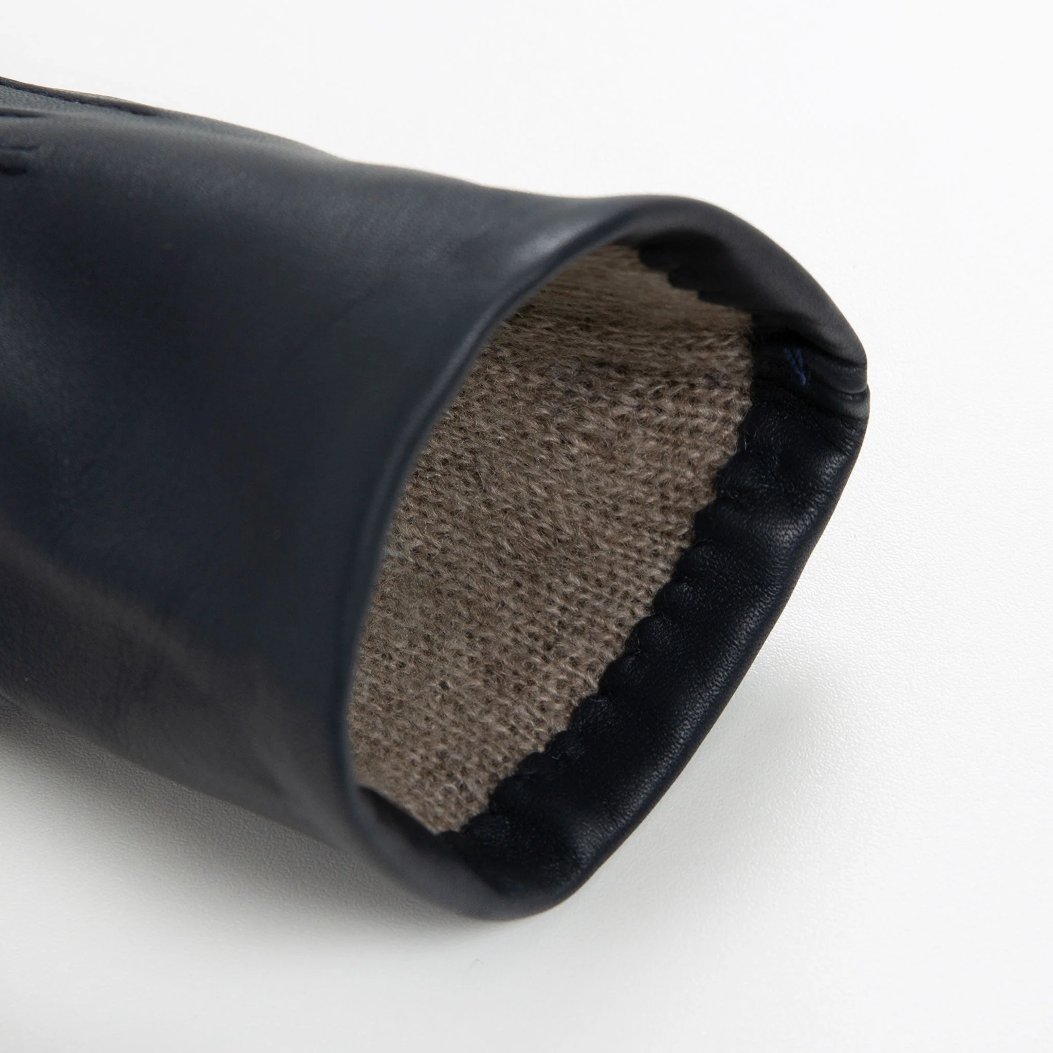 Women's Three-Point Cashmere-Lined Leather Gloves - Image 19