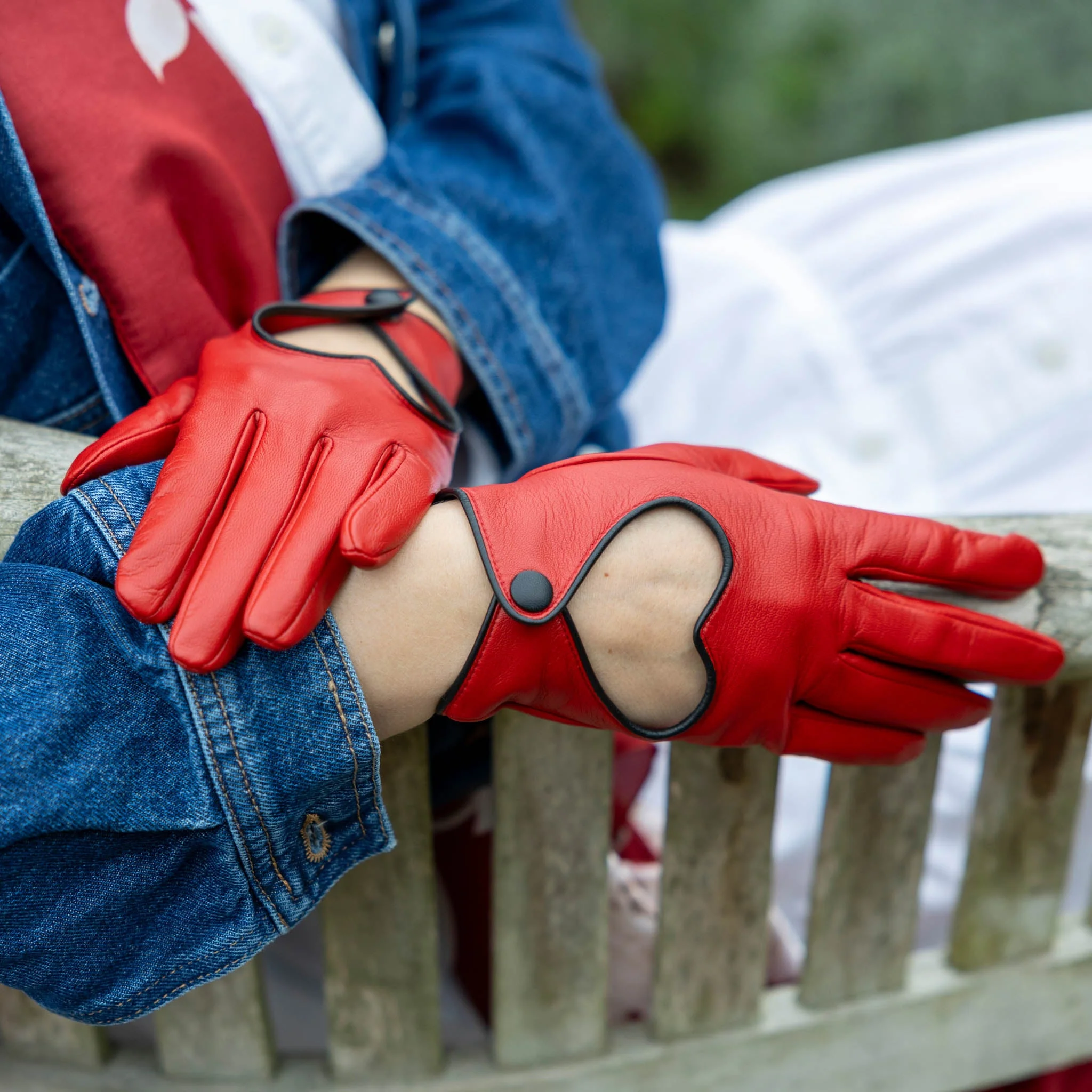 Women's Leather Driving Gloves with Heart Cut-out - Image 3