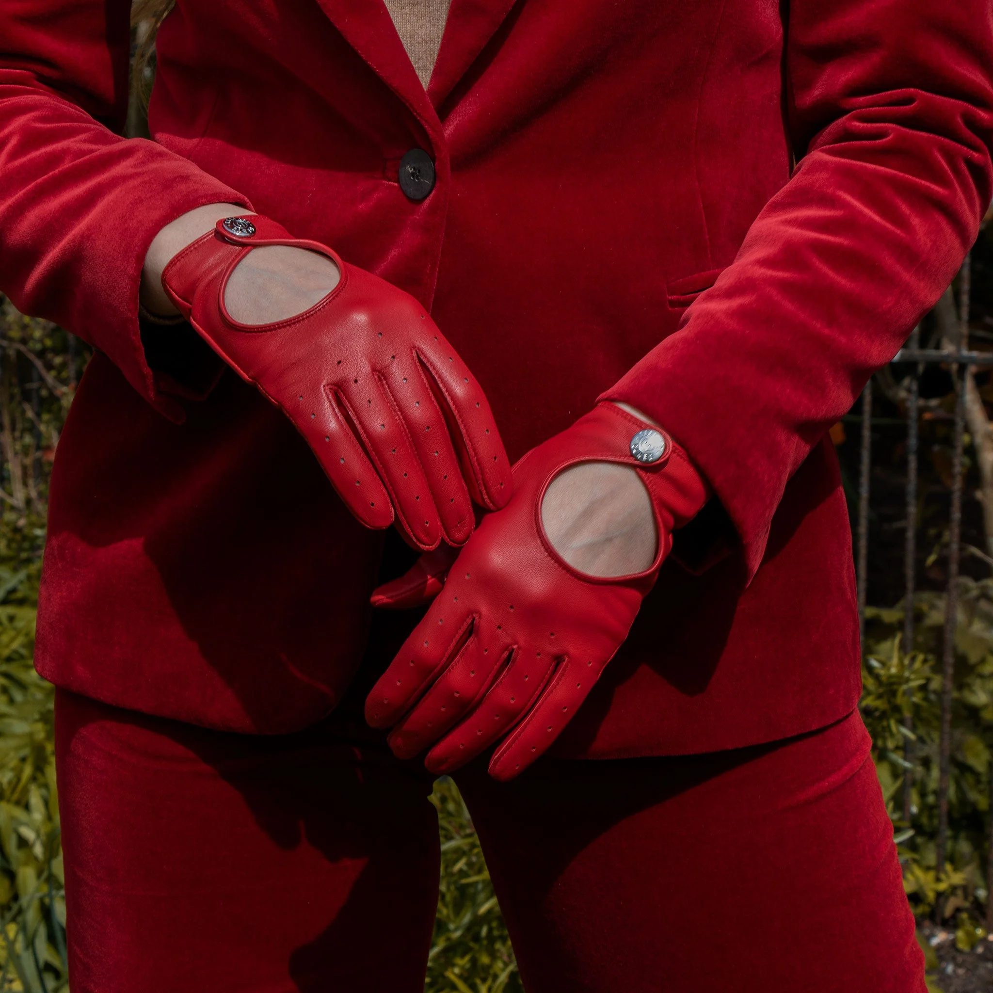 Women's Heritage Leather Driving Gloves - Image 3