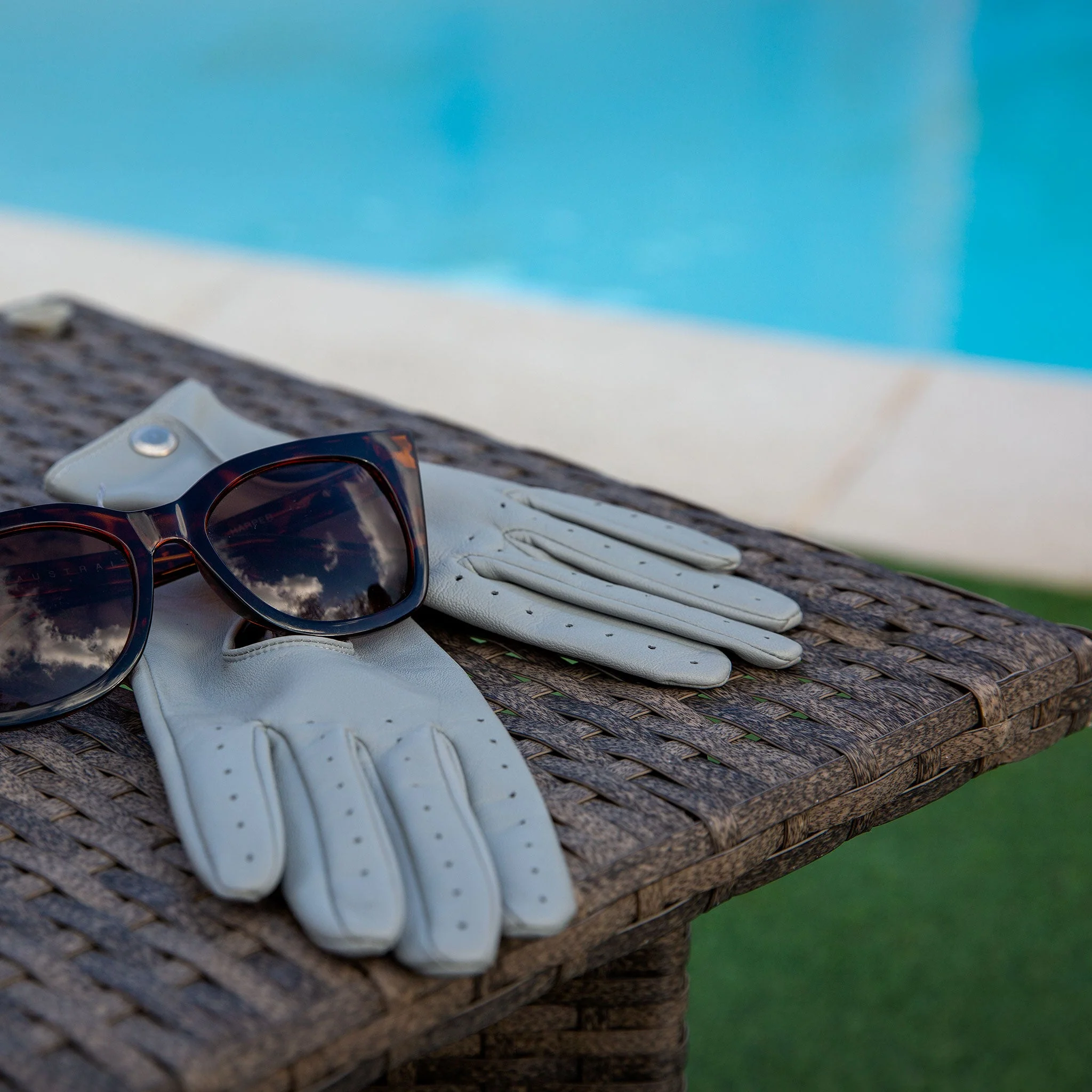 Women's Leather Driving Gloves - Image 38
