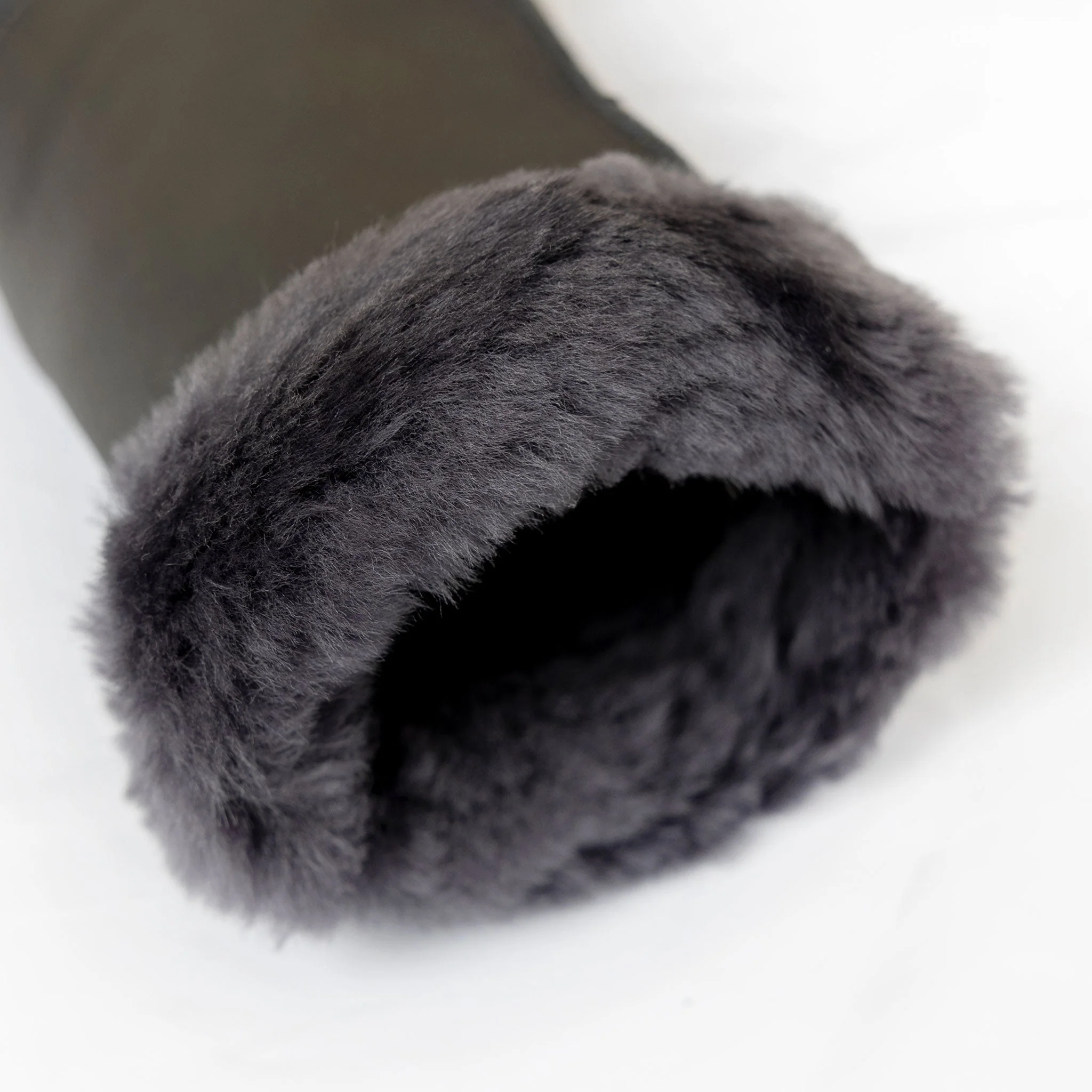 Women's Fingerless Sheepskin Mittens - Image 29