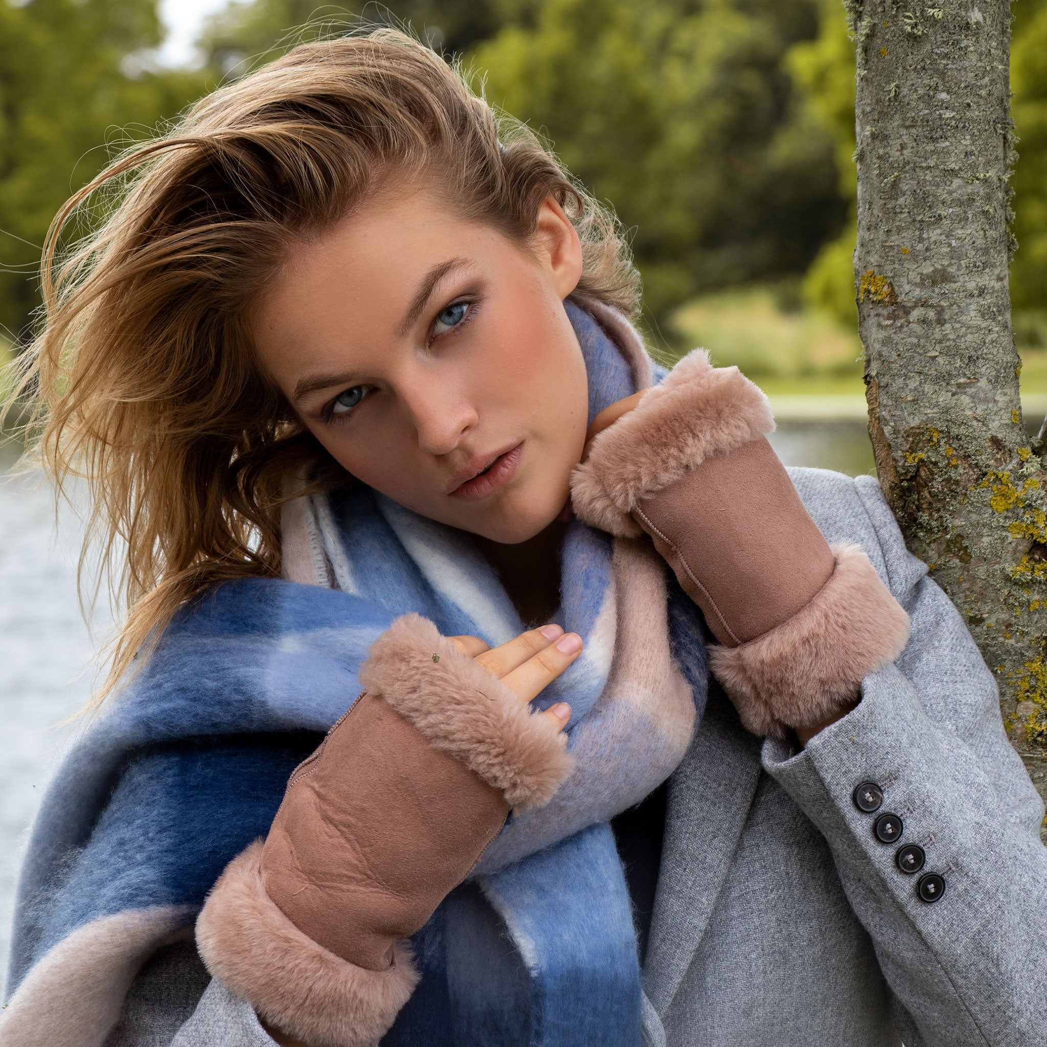 Women's Fingerless Sheepskin Mittens - Image 71