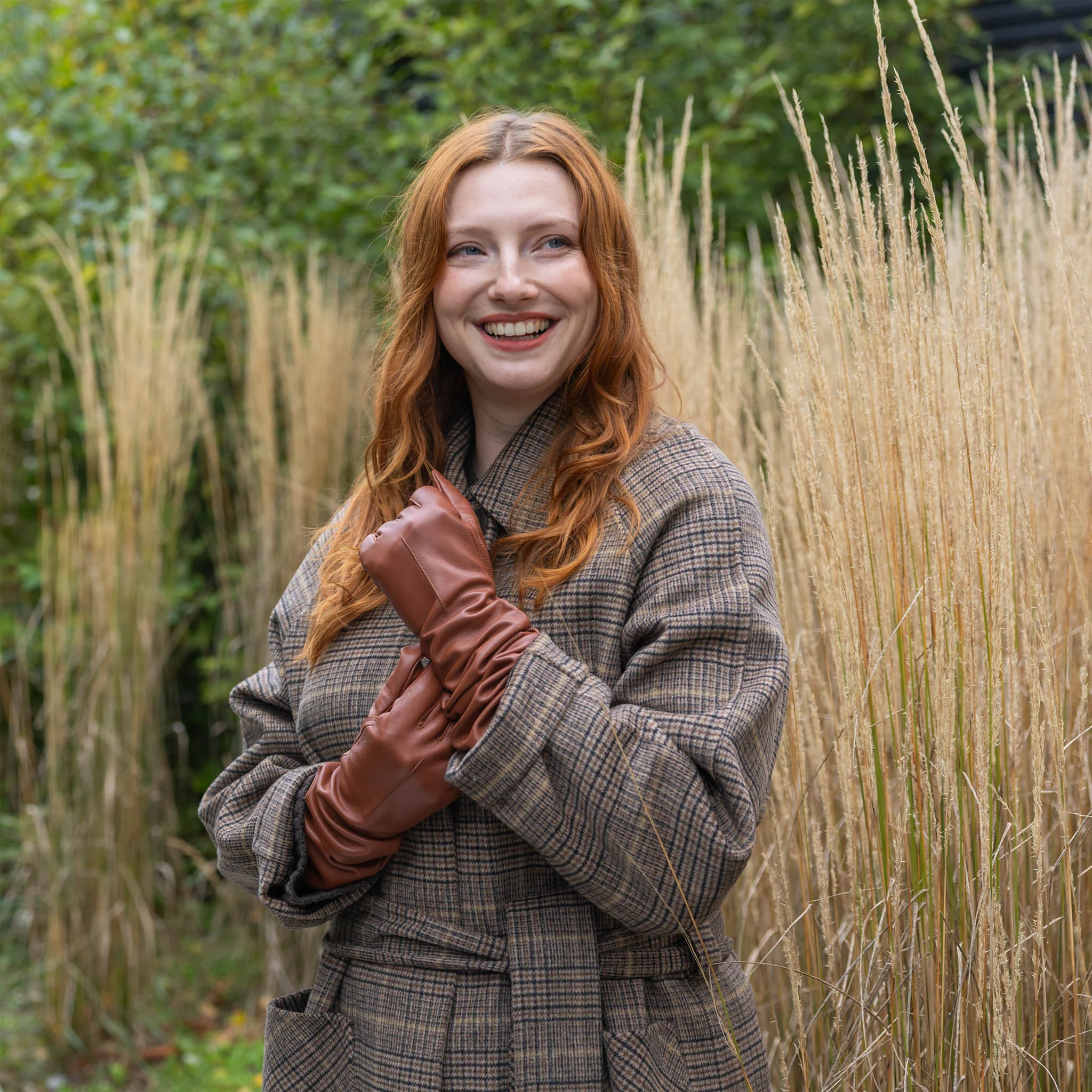 Women's Single-Point Long Above-Elbow Lined Leather Gloves - Image 79
